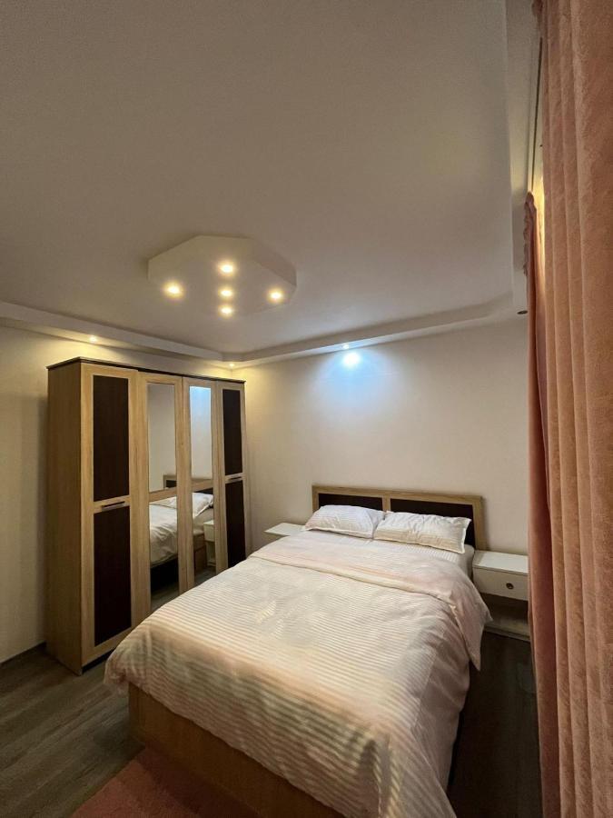 Apartament Mattias Calimanesti Luaran gambar