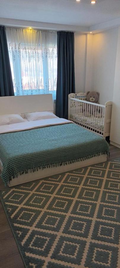 Apartament Mattias Calimanesti Luaran gambar